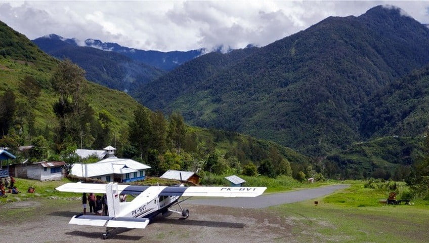 Bandara-perintis-papua