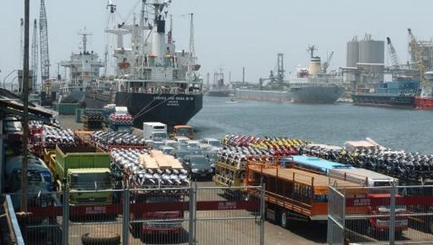 pelabuhan_tanjung_priok