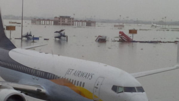 chennai_airport_flooding