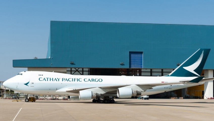New_cargo_livery_Boeing_747-400ERF