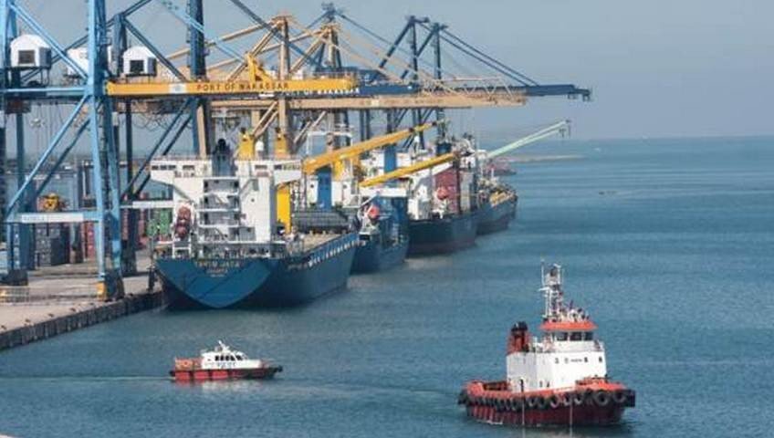 pelabuhan makassar sulawesi selatan