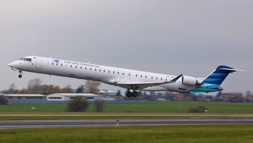 bombardier_crj1000_garuda_indonesia