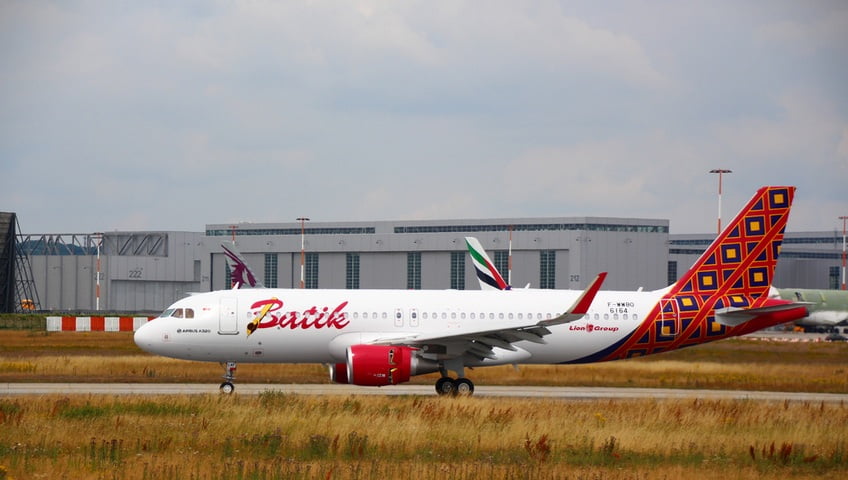 Batik-Air-on-Hamburg
