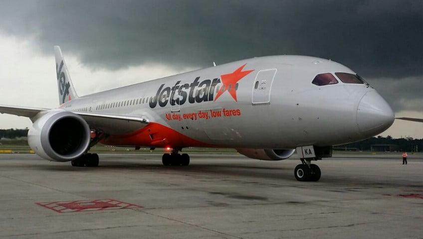 Bikin Ribut, Penumpang Jetstar Diturunkan Paksa di Bali