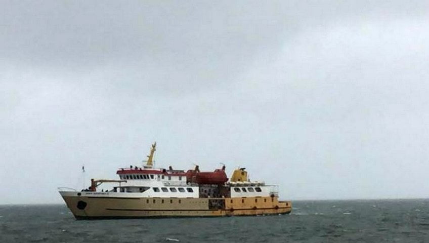 Terjebak Air Surut, KM Sabuk Nusantara Kandas di Perairan Boddia